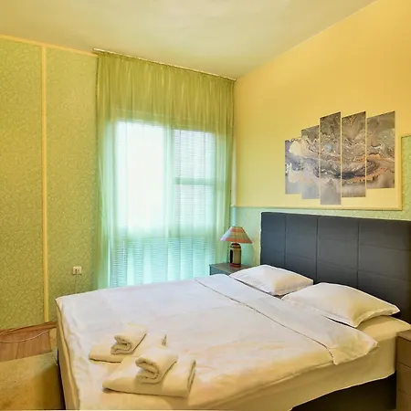 Cozy Flat For 3 On A Budget *